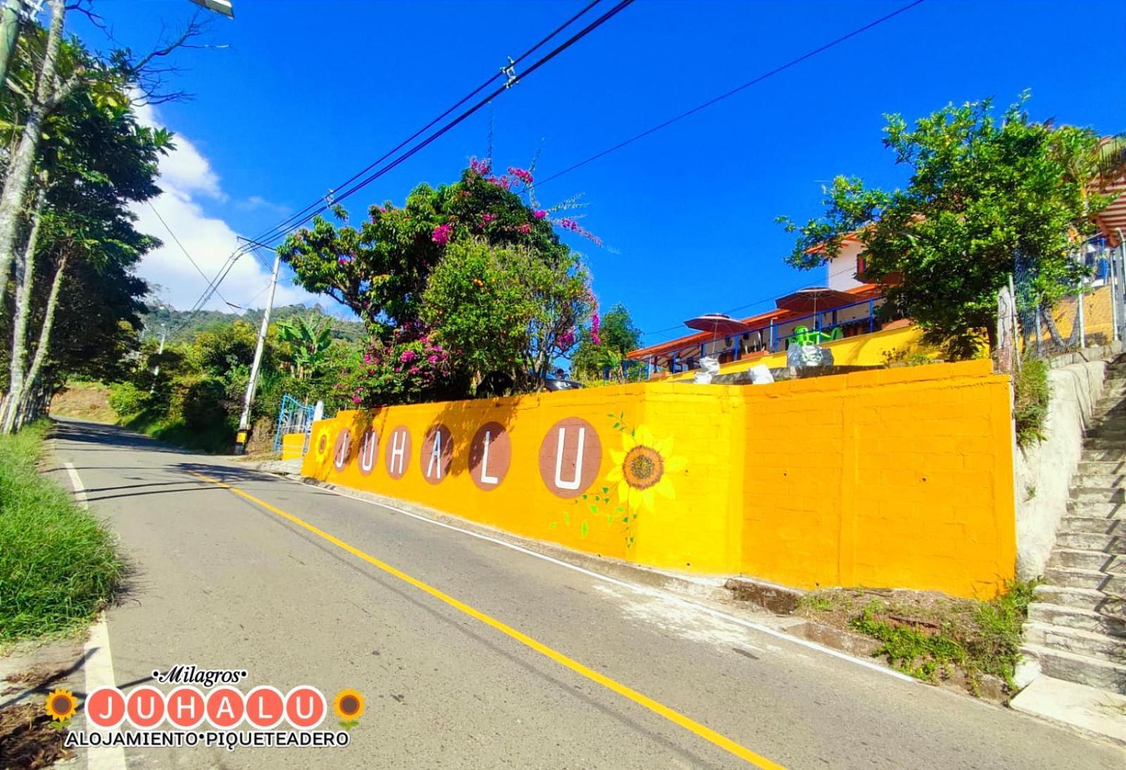 ᒍᑌᕼᗩᒪᑌ Hotel Jericoc  Buitenkant foto