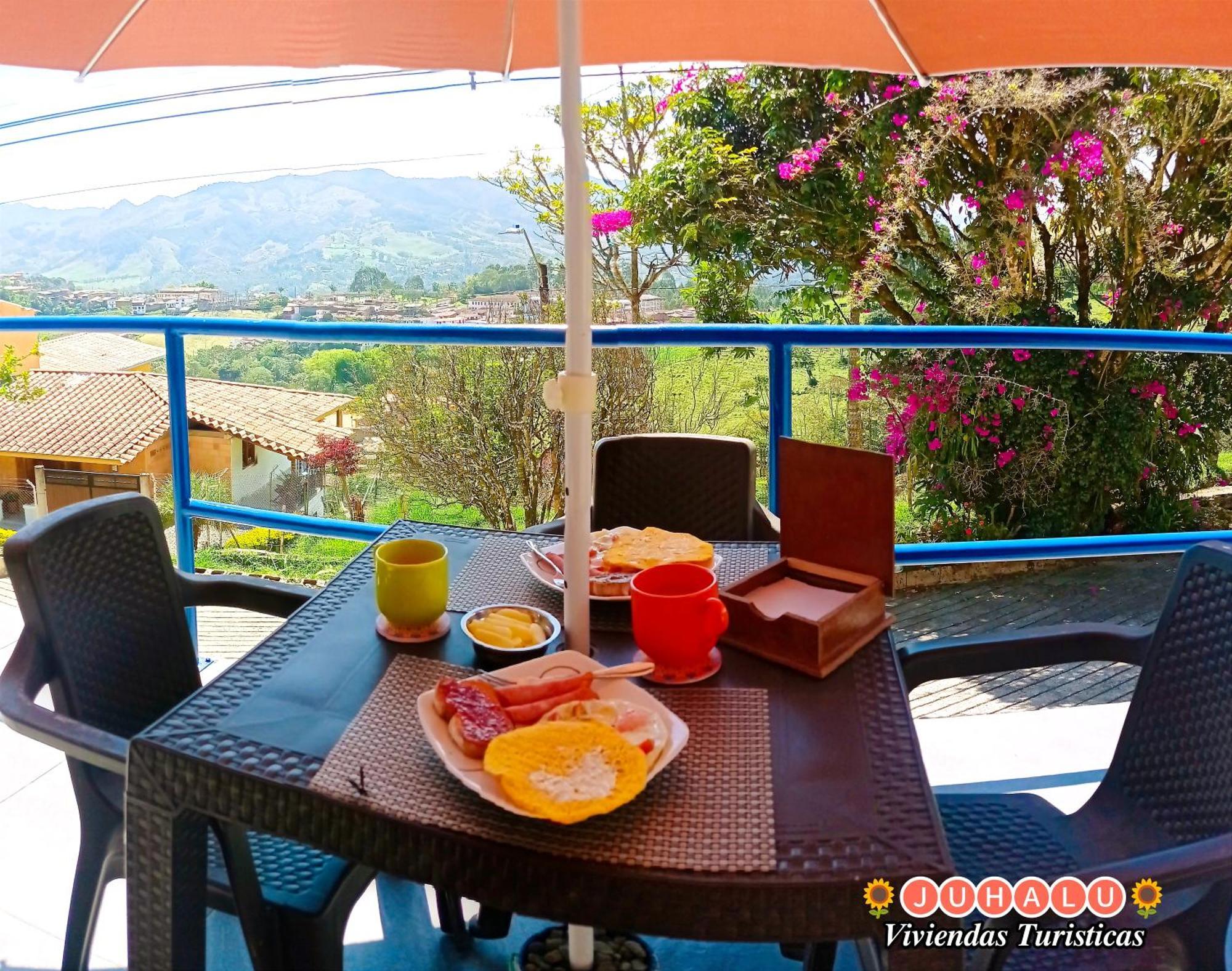 ᒍᑌᕼᗩᒪᑌ Hotel Jericoc  Buitenkant foto